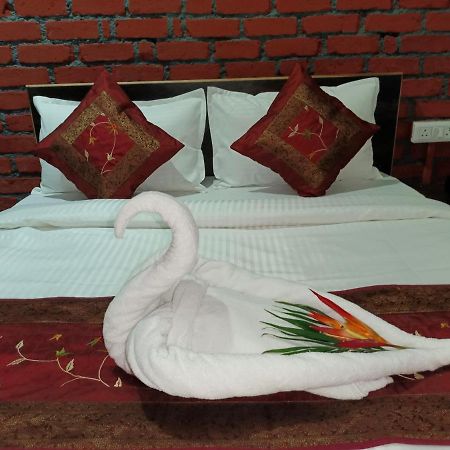 Tamboo Resort Vajreshwari Thane Exterior foto